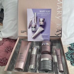 Mary Kay Timewise Repair Set